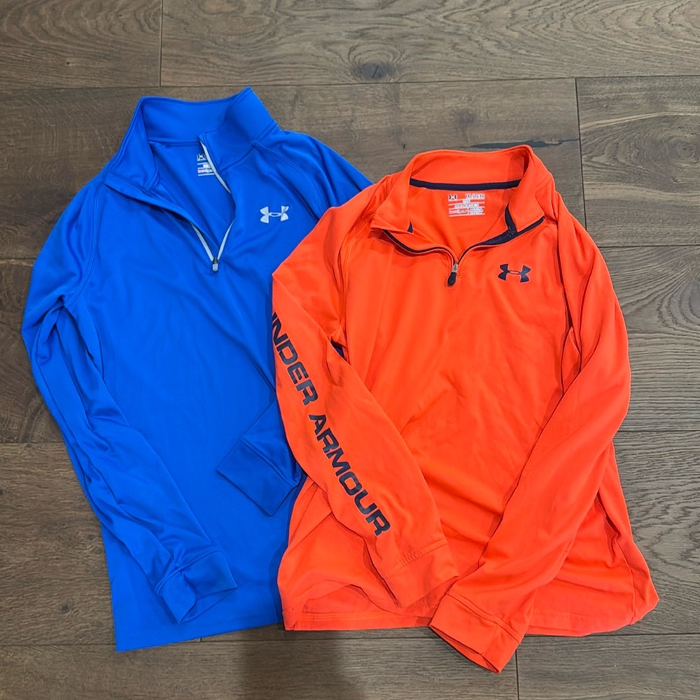 Under Armour youth X-Large heat gear tops